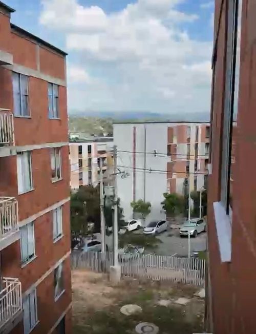 Apartamento de 3 alcobas en venta en San Antonio Del Carrizal, Girón, 60 m² · foto 23 de 23