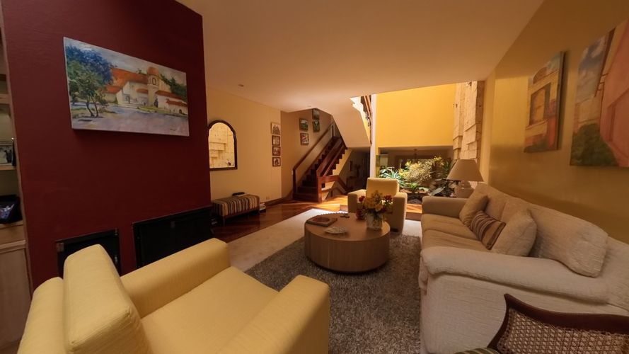 Casa de 3 alcobas en venta en Bosque Medina, Bogotá, 237 m² · foto 4 de 24