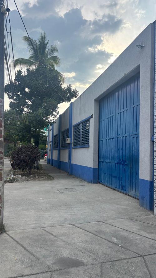 Bodega en arriendo en Porvenir, Cali, 250 m² · foto 2 de 14
