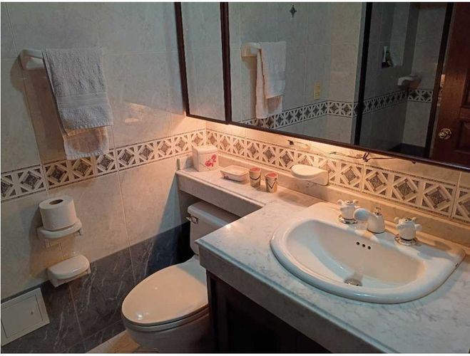 Apartamento de 3 alcobas en venta en San Patricio, Bogotá, 230 m² · foto 9 de 21