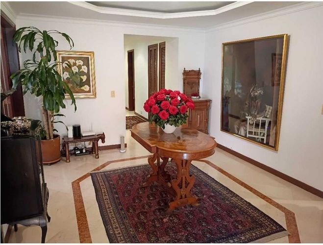 Apartamento de 3 alcobas en venta en San Patricio, Bogotá, 230 m² · foto 5 de 21