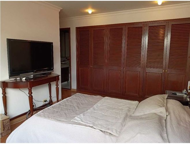 Apartamento de 3 alcobas en venta en San Patricio, Bogotá, 230 m² · foto 17 de 21