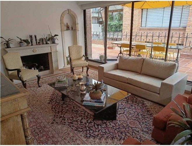 Apartamento de 3 alcobas en venta en San Patricio, Bogotá, 230 m² · foto 18 de 21