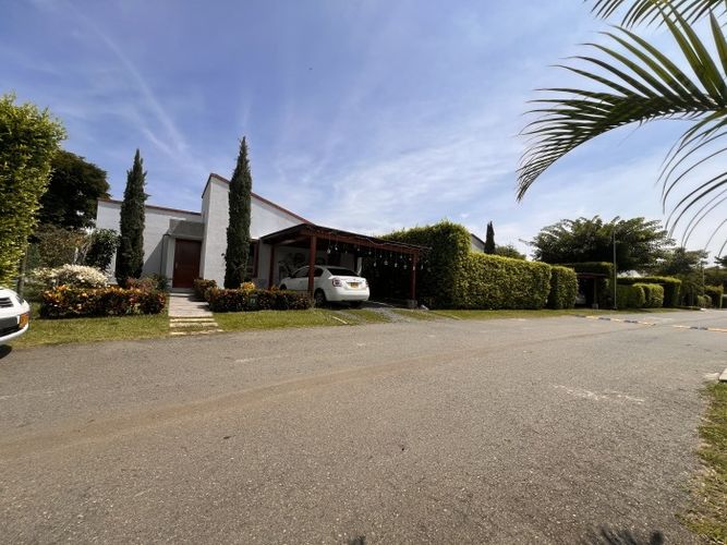 Casa de 4 alcobas en venta en La Morada, Jamundí, 672 m² · foto 2 de 24