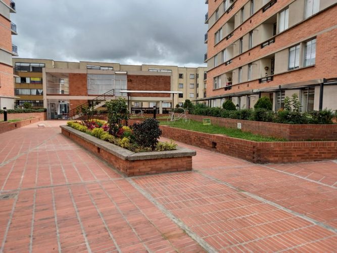 Apartamento en venta en Britalia, Bogotá · foto 2 de 24