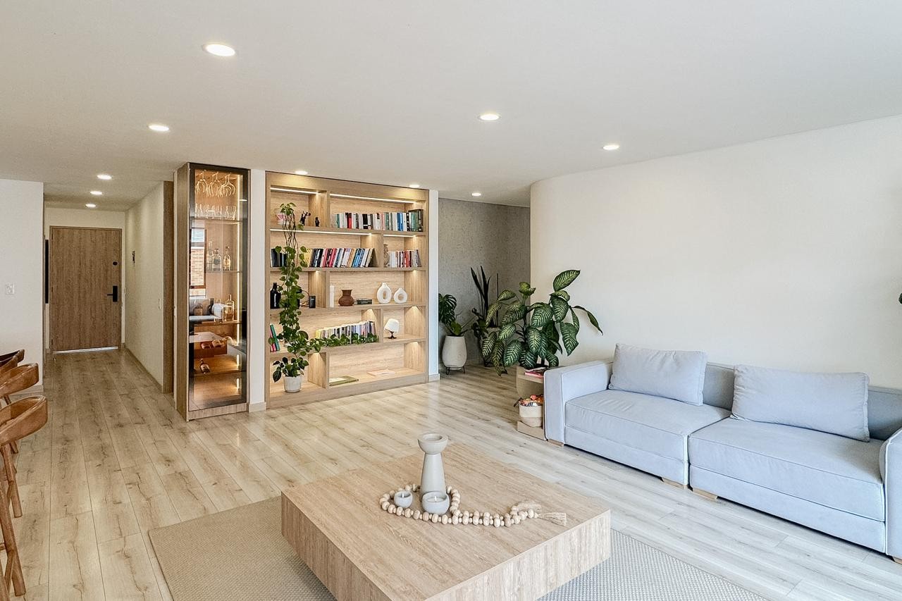 Apartamento en venta en Santa Barbara, Bogotá · foto 3 de 19