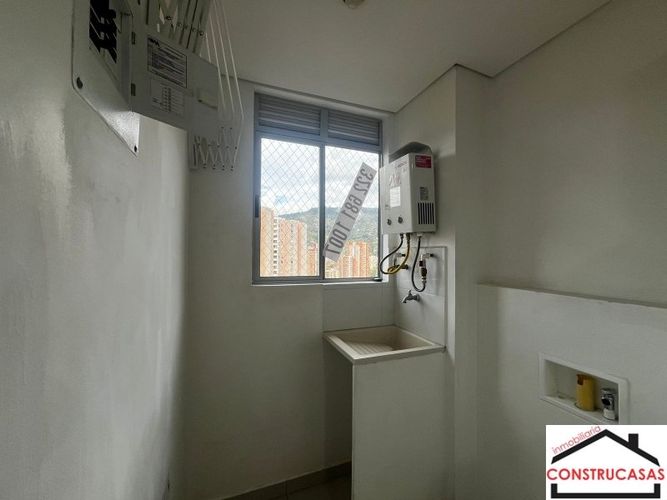 Apartamento de 3 alcobas en arriendo en Loma De San Jose, Sabaneta, 84 m² · foto 4 de 21