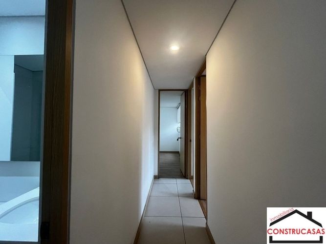 Apartamento de 3 alcobas en arriendo en Loma De San Jose, Sabaneta, 84 m² · foto 6 de 21