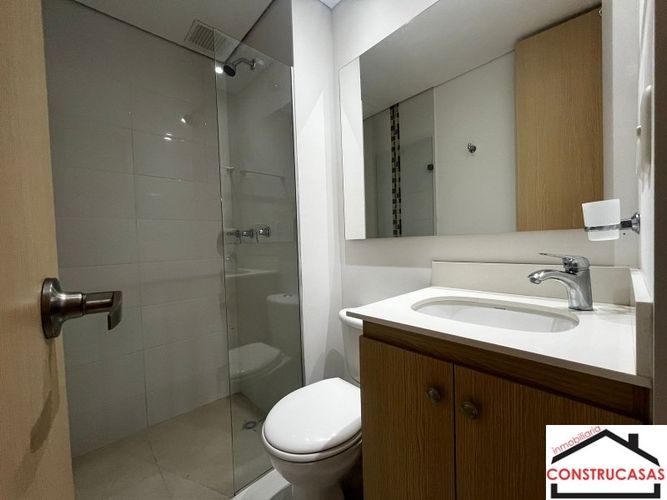 Apartamento de 3 alcobas en arriendo en Loma De San Jose, Sabaneta, 84 m² · foto 7 de 21