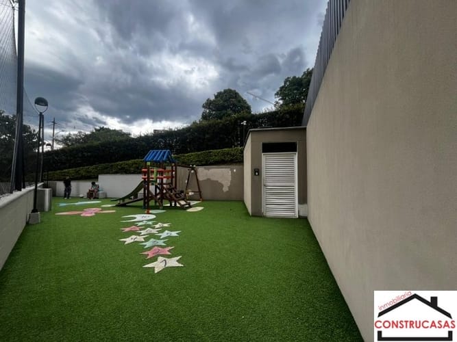 Apartamento de 3 alcobas en arriendo en Loma De San Jose, Sabaneta, 84 m² · foto 20 de 21