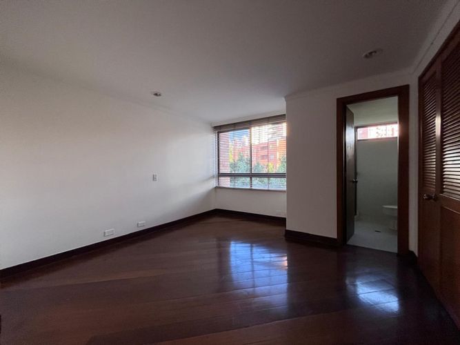 Apartamento de 4 alcobas en arriendo en Alejandría, Medellín, 213 m² · foto 8 de 24