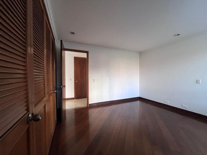 Apartamento de 4 alcobas en arriendo en Alejandría, Medellín, 213 m² · foto 9 de 24