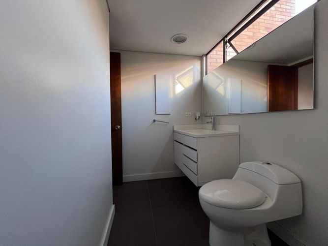Apartamento de 4 alcobas en arriendo en Alejandría, Medellín, 213 m² · foto 24 de 24