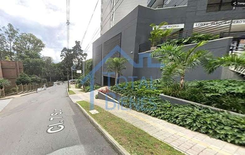 Apartamento de 2 alcobas en arriendo en Los Balsos, Medellín, 100 m² · foto 2 de 12