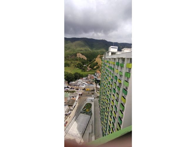 Apartamento de 3 alcobas en venta en Centro, Bucaramanga, 52 m² · foto 3 de 18