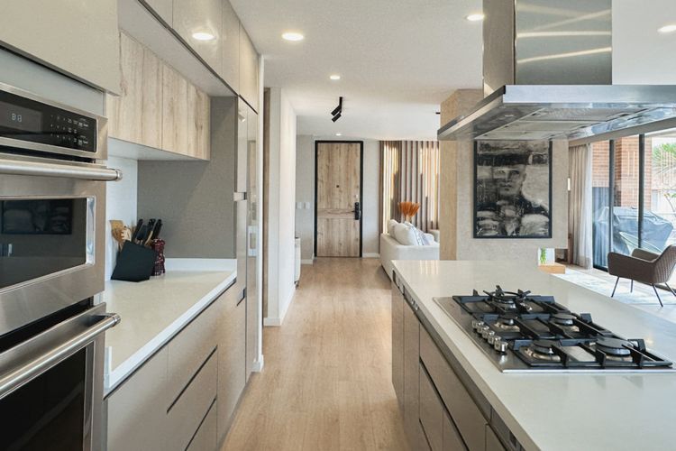 Apartamento de 4 alcobas en venta en El Batán, Bogotá, 250 m² · foto 8 de 24