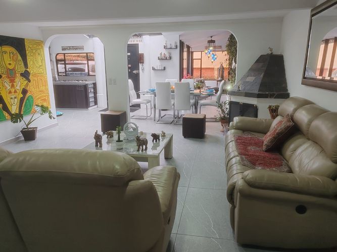 Casa de 7 alcobas en venta en Puente Vargas, Cajicá, 430 m² · foto 10 de 24