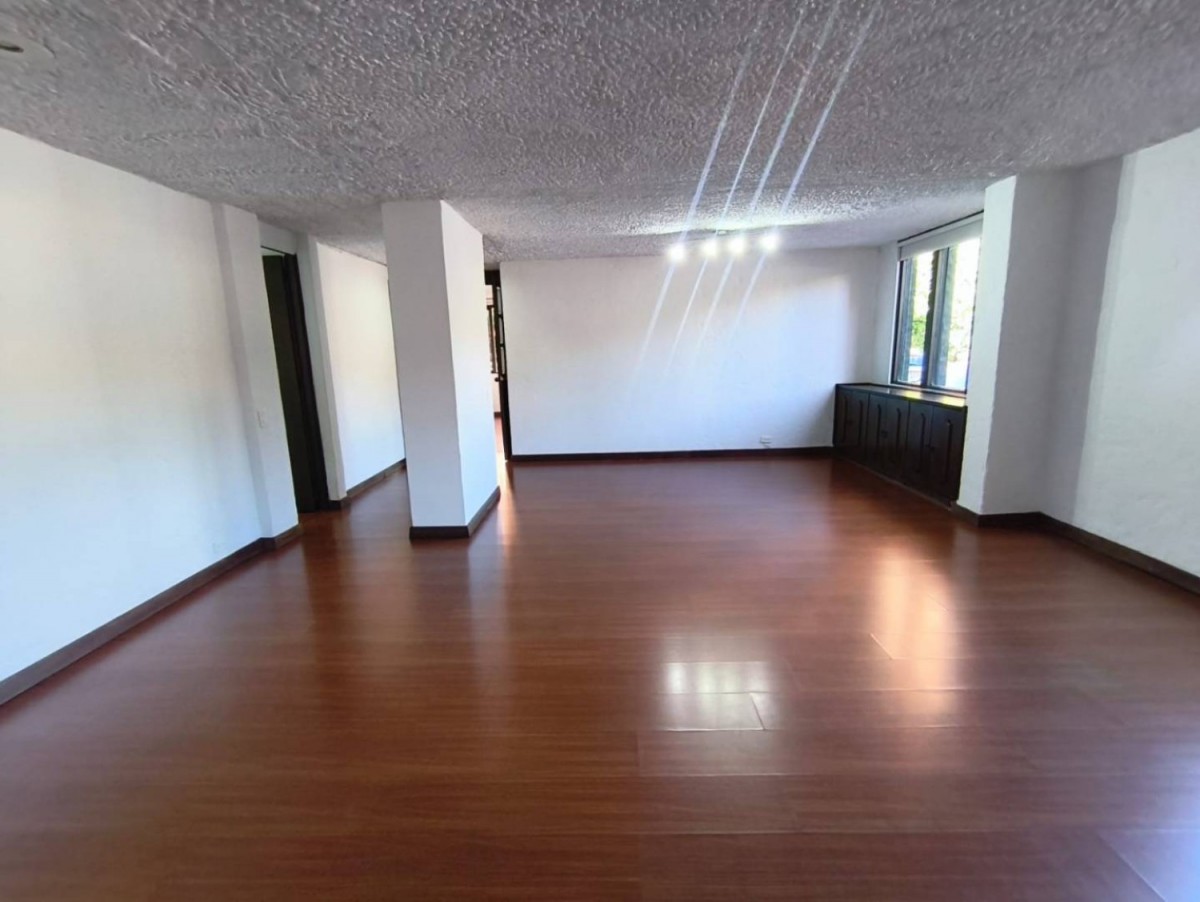 Apartamento en venta en Sotileza, Bogotá · foto 3 de 23