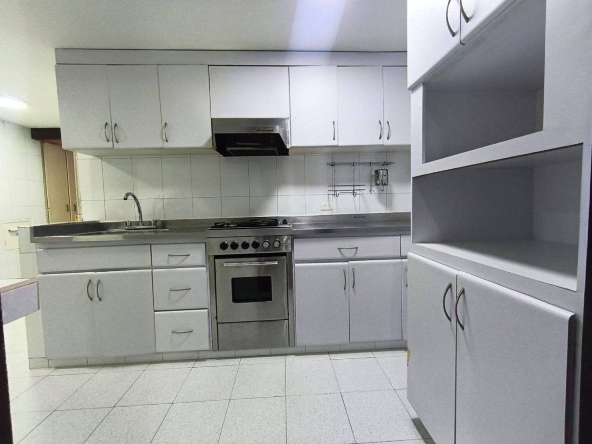 Apartamento en venta en Sotileza, Bogotá · foto 8 de 23