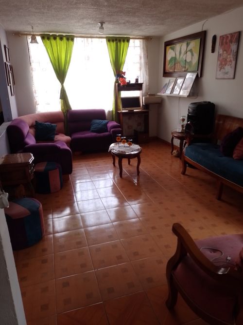 Casa de 10 alcobas en venta en Centro, Soacha, 273 m² · foto 10 de 24