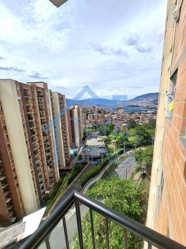 Apartamento en venta en Belén, Medellín · foto 2 de 24