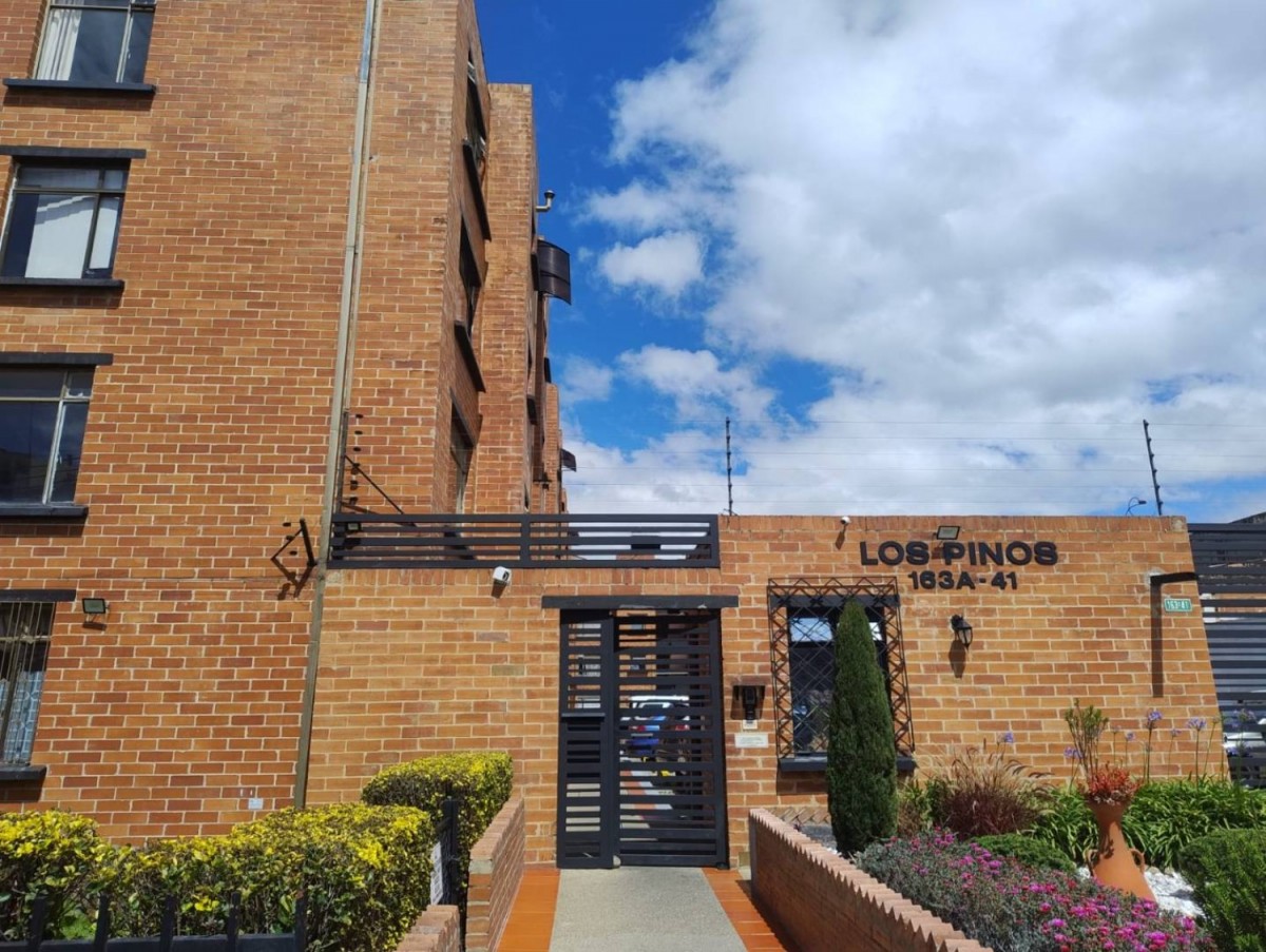 Apartamento en venta en Toberin, Bogotá · foto 2 de 17