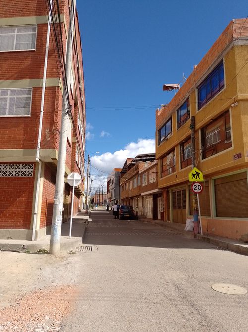 Casa de 10 alcobas en venta en Centro, Soacha, 273 m² · foto 4 de 24