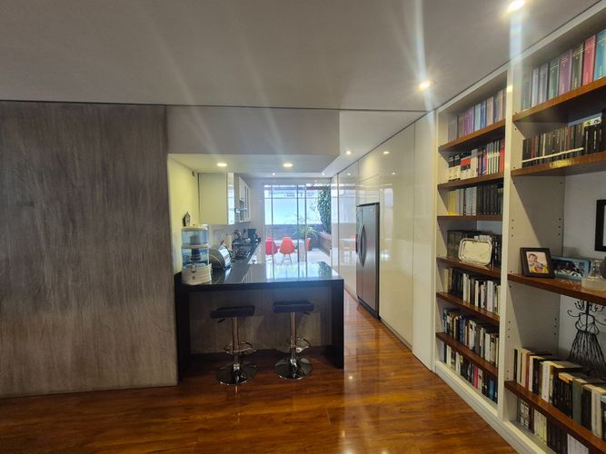 Apartamento de 2 alcobas en venta en Chicó Reservado, Bogotá, 132 m² · foto 12 de 20