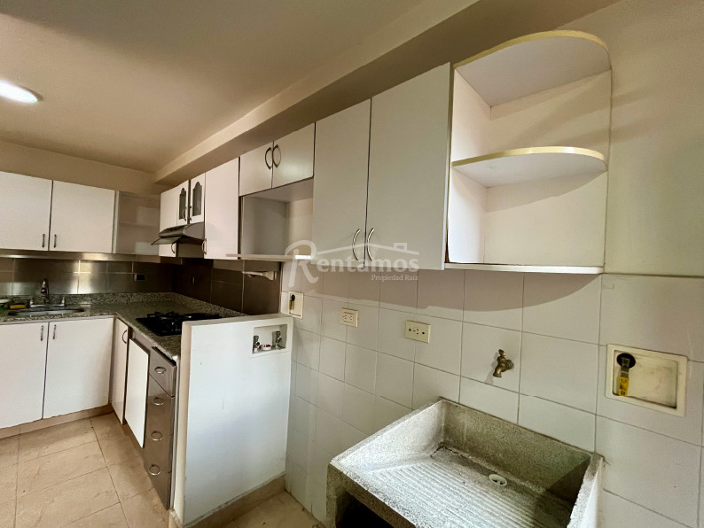 Apartamento en arriendo en La Frontera, Medellín · foto 4 de 24