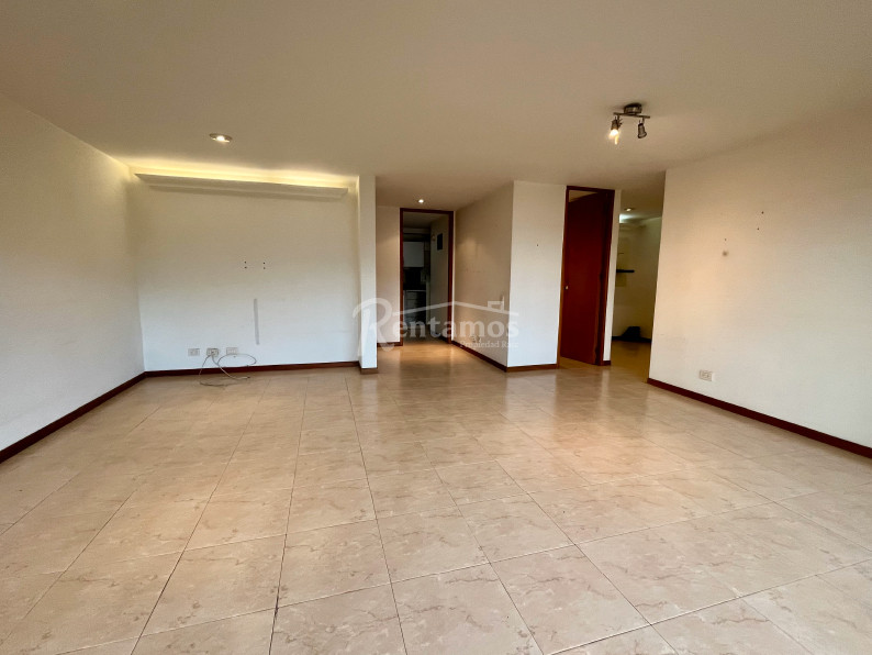 Apartamento en arriendo en La Frontera, Medellín · foto 6 de 24