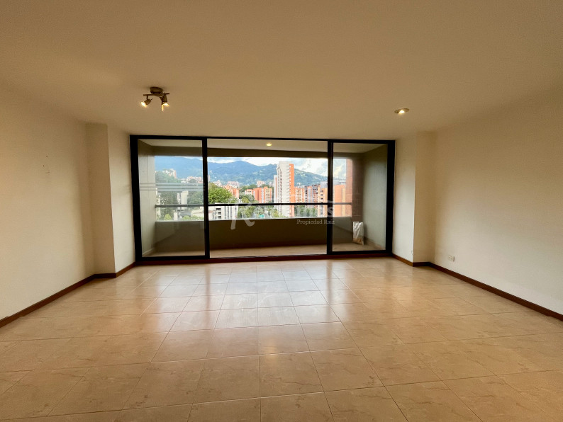 Apartamento en arriendo en La Frontera, Medellín · foto 8 de 24