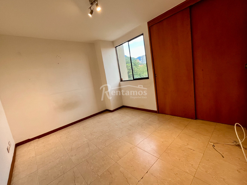 Apartamento en arriendo en La Frontera, Medellín · foto 14 de 24