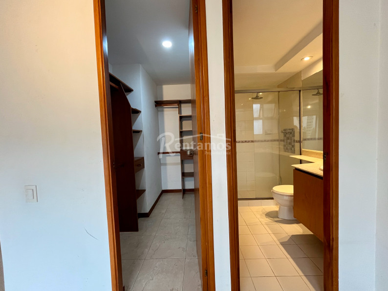 Apartamento en arriendo en La Frontera, Medellín · foto 22 de 24