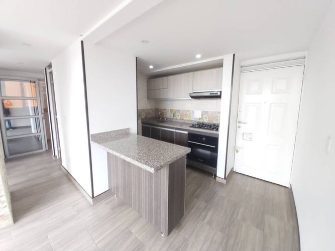 Apartamento en venta en Hacienda La Estancia Navarra, Bogotá · foto 4 de 18