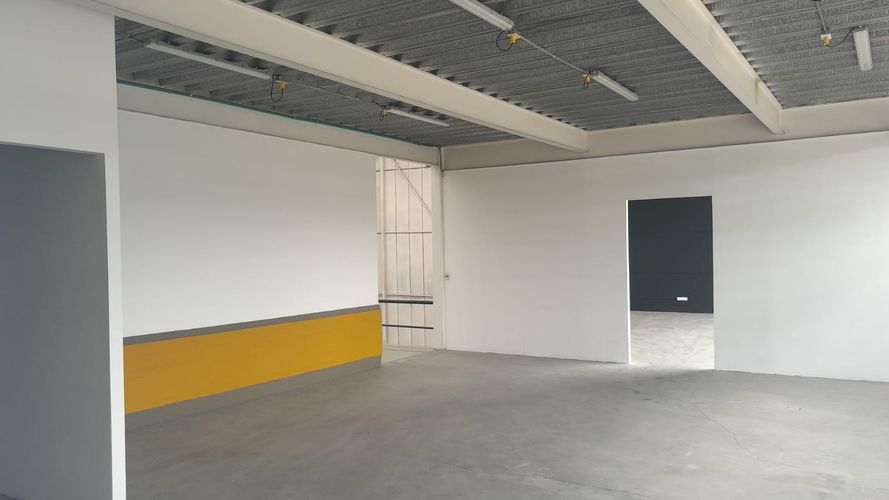 Bodega en arriendo en Siberia, Cota, 1996 m² · foto 5 de 6