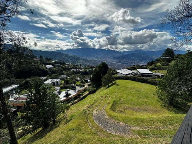 Lote en venta en La Candelaria, Medellín, 5543 m² · foto 9 de 9