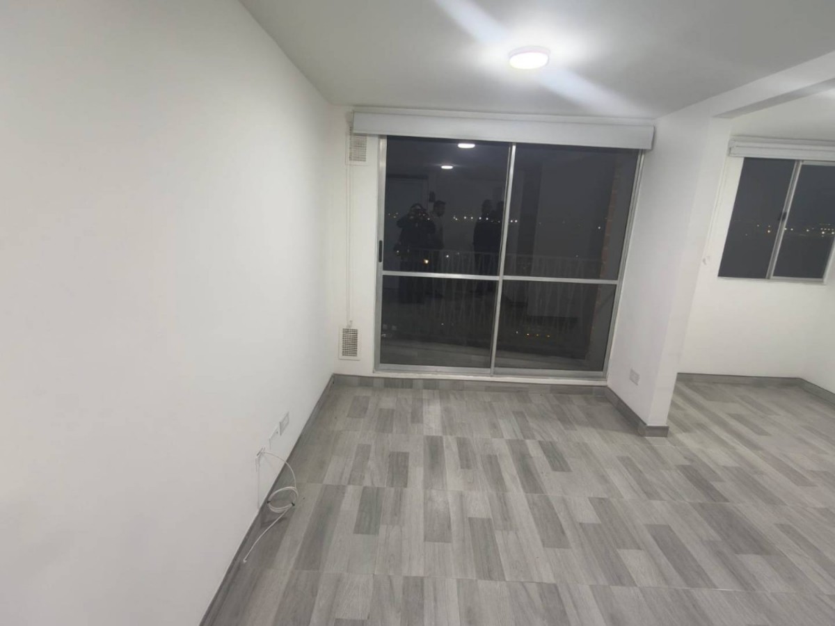 Apartamento en venta en Las Brisas, Bogotá · foto 5 de 16