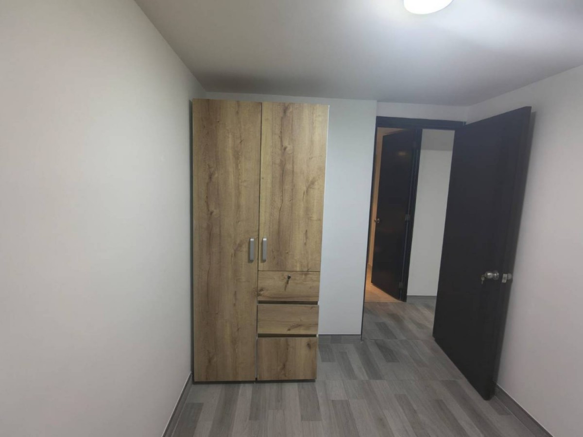 Apartamento en venta en Las Brisas, Bogotá · foto 8 de 16