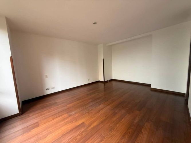 Apartamento de 3 alcobas en venta en Cabecera Del Llano, Bucaramanga, 128 m² · foto 10 de 11