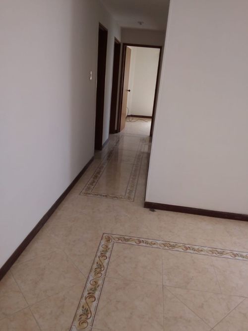 Oficina en arriendo en San Marcos, Envigado, 120 m² · foto 4 de 9