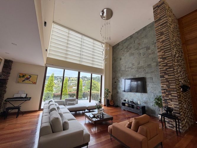 Casa de 4 alcobas en venta en Yerbabonita Bosque Nativo, Sopó · foto 3 de 24