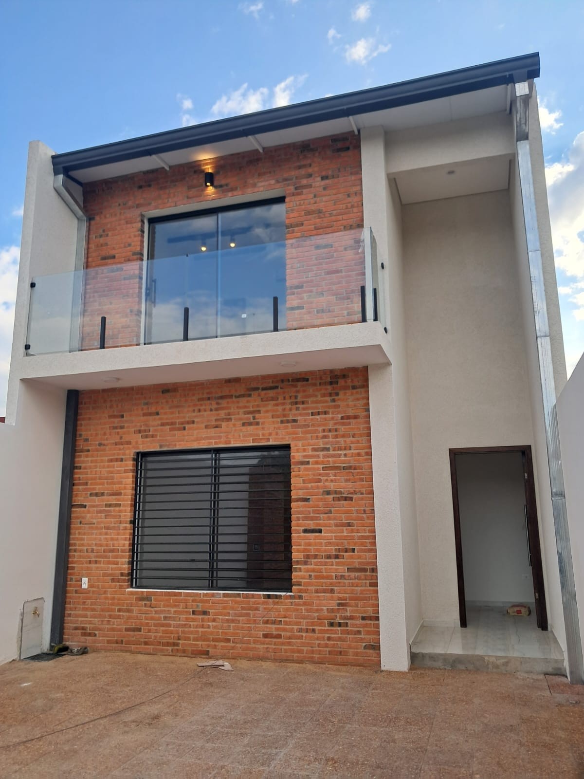 Duplex en Luque en alquiler — foto 2