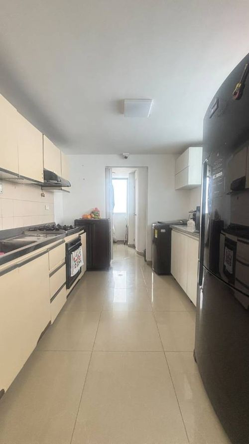 Apartamento de 3 alcobas en venta en Manga, Cartagena, 123 m² · foto 8 de 21