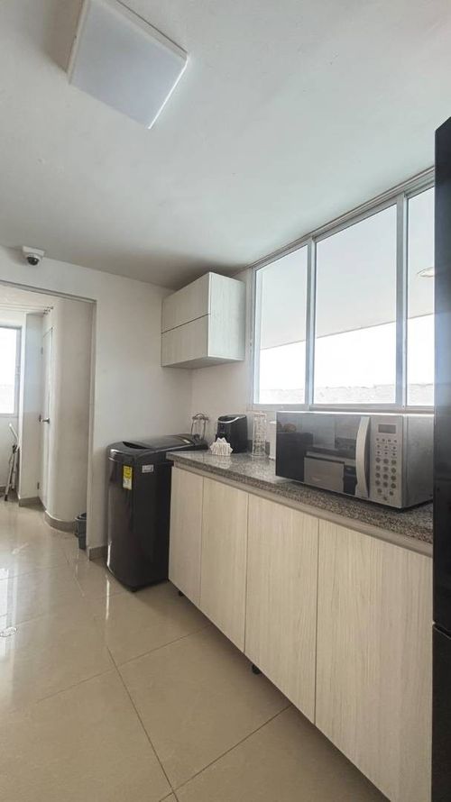 Apartamento de 3 alcobas en venta en Manga, Cartagena, 123 m² · foto 9 de 21