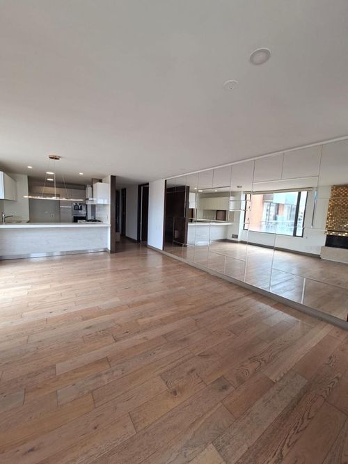Apartamento de 3 alcobas en venta en Ciudad Salitre, Bogotá, 170 m² · foto 4 de 22