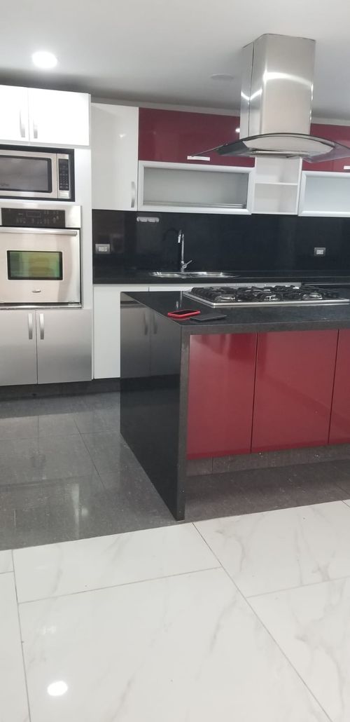 Apartamento de 3 alcobas en venta en Ilarco, Bogotá, 172 m² · foto 12 de 13