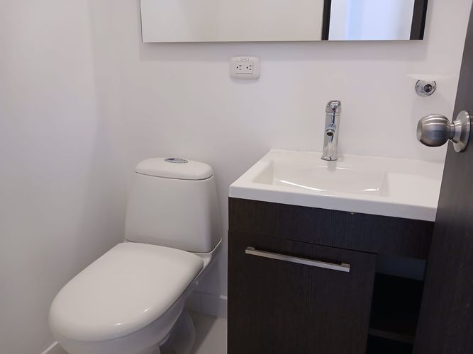 Oficina en arriendo en Cristo Rey, Medellín, 56 m² · foto 8 de 8
