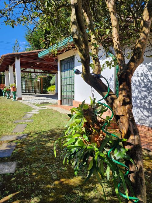 Casa de 3 alcobas en venta en Loma Del Escobero, Envigado · foto 6 de 7