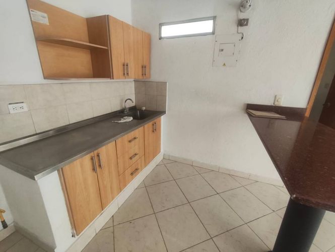 Oficina en arriendo en La Candelaria, Medellín, 100 m² · foto 6 de 12