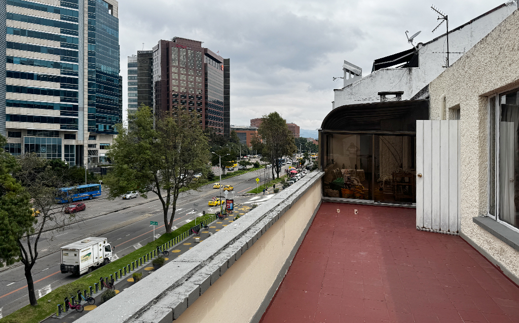 Apartamento en venta en Santa Barbara Alta, Bogotá · foto 8 de 24
